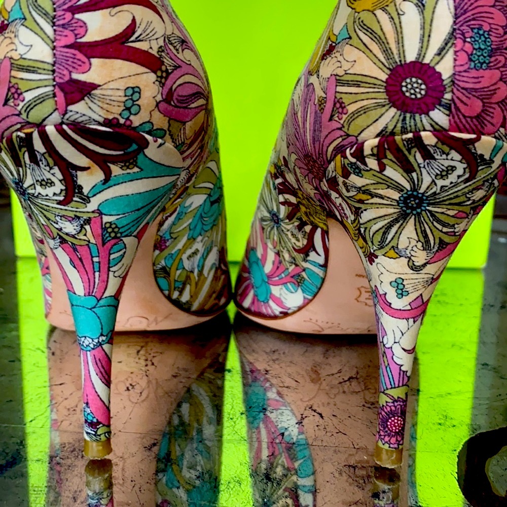 Monica Garcia high heels - Picture 11 of 12